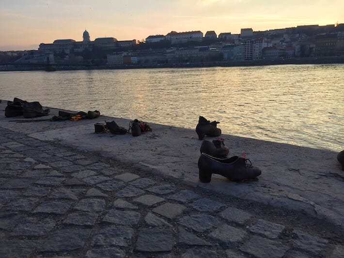 Tre giorni a Budapest - Scarpe sul Danubio (Ph. by Sara Pasino)